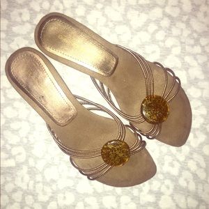 Bandolino leather upper sandal size…